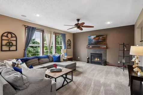 662 Jutland Avenue Shakopee MN 55379