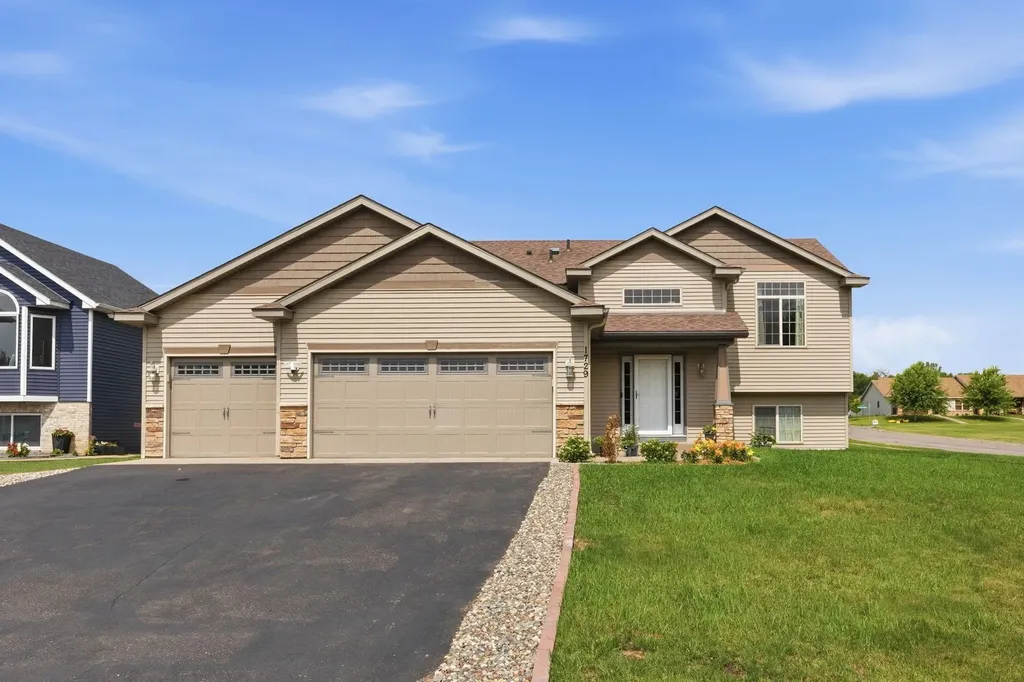 1729 Prairie View Lane NE Sauk Rapids MN 56379