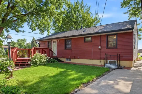 7696 Van Buren Street NE Fridley MN 55432