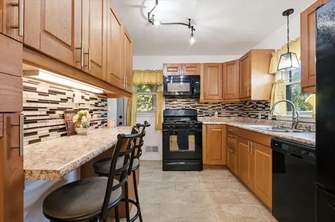 7696 Van Buren Street NE Fridley MN 55432