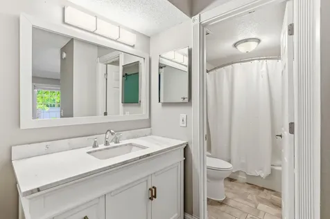 4424 Cedar Lake Road S Saint Louis Park MN 55416