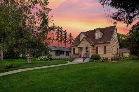 615 4th Street N Stillwater MN 55082