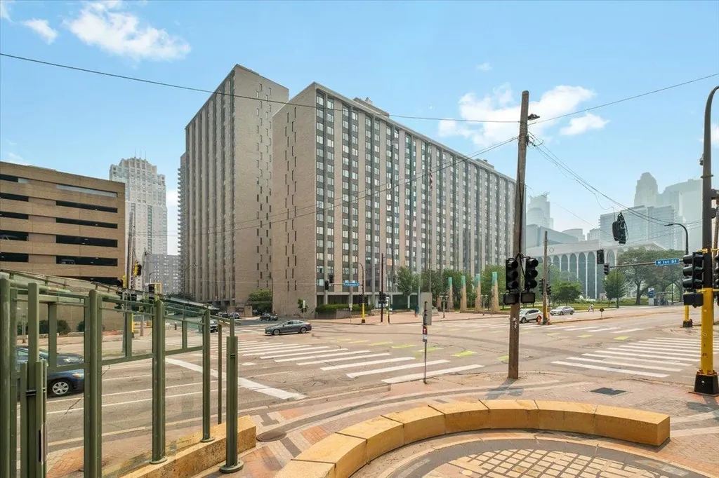 15 S 1st Street Minneapolis MN 55401