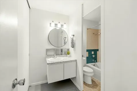 15 S 1st Street Minneapolis MN 55401