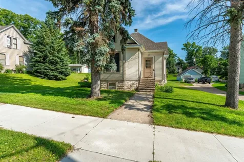 528 W Summit Avenue Fergus Falls MN 56537
