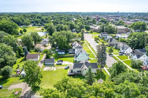 528 W Summit Avenue Fergus Falls MN 56537