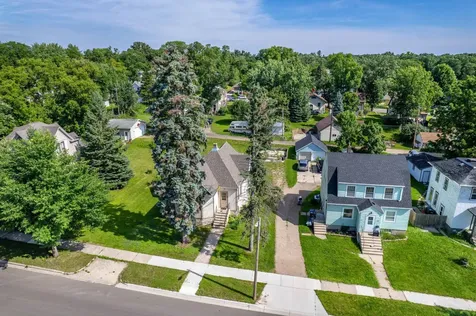 528 W Summit Avenue Fergus Falls MN 56537