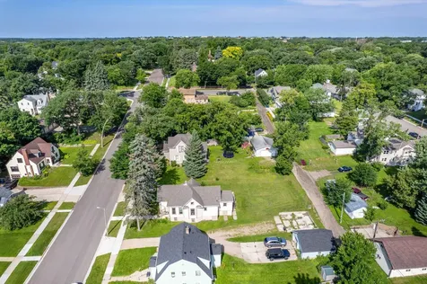 528 W Summit Avenue Fergus Falls MN 56537