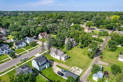 528 W Summit Avenue Fergus Falls MN 56537