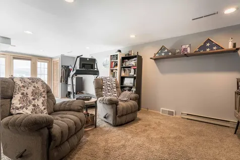 208 N Broadway Fergus Falls MN 56537