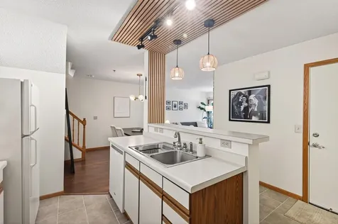 2597 Bedford Court Mendota Heights MN 55120