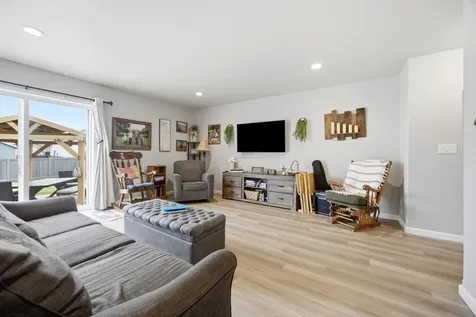 6029 Kodiak Lane Horace ND 58047