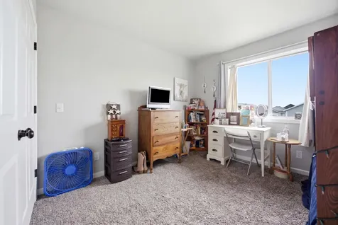 6029 Kodiak Lane Horace ND 58047
