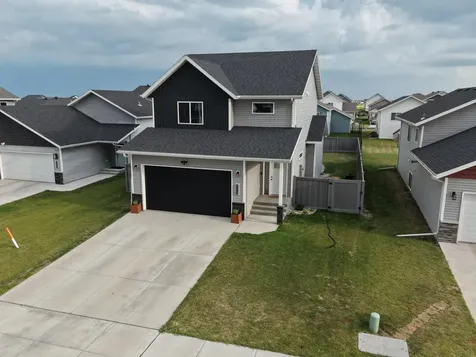 6029 Kodiak Lane Horace ND 58047