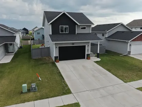 6029 Kodiak Lane Horace ND 58047