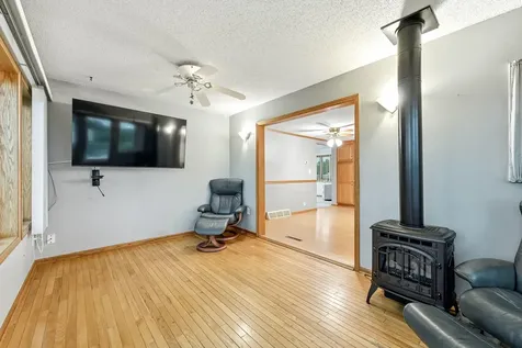 62561 120th Avenue Claremont MN 55924