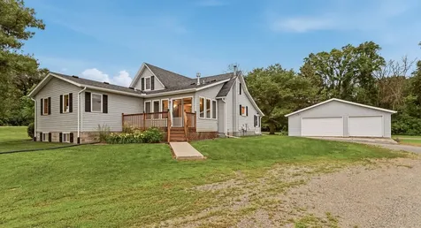 62561 120th Avenue Claremont MN 55924