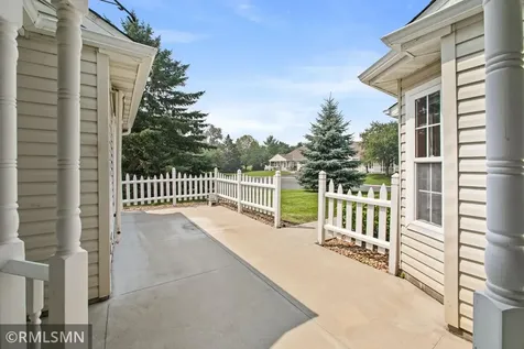 1522 4th Avenue E Shakopee MN 55379