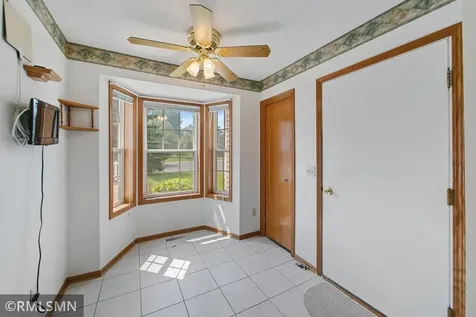 1522 4th Avenue E Shakopee MN 55379