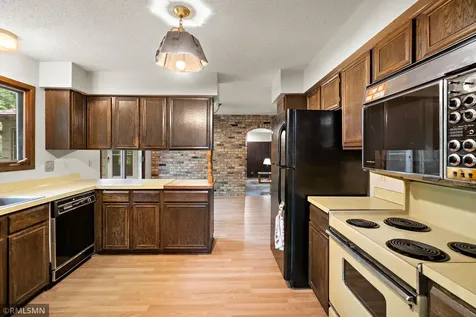 12629 Parkwood Drive Burnsville MN 55337