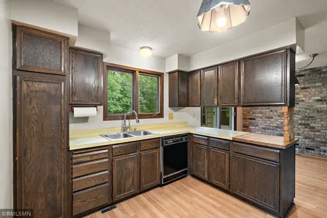 12629 Parkwood Drive Burnsville MN 55337
