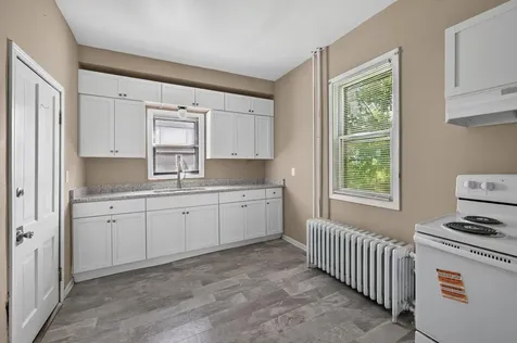 1136 Edgerton Street Saint Paul MN 55130