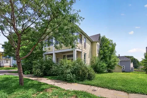 1136 Edgerton Street Saint Paul MN 55130