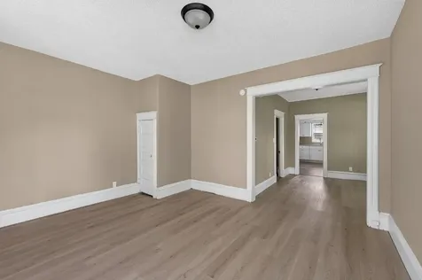 1136 Edgerton Street Saint Paul MN 55130