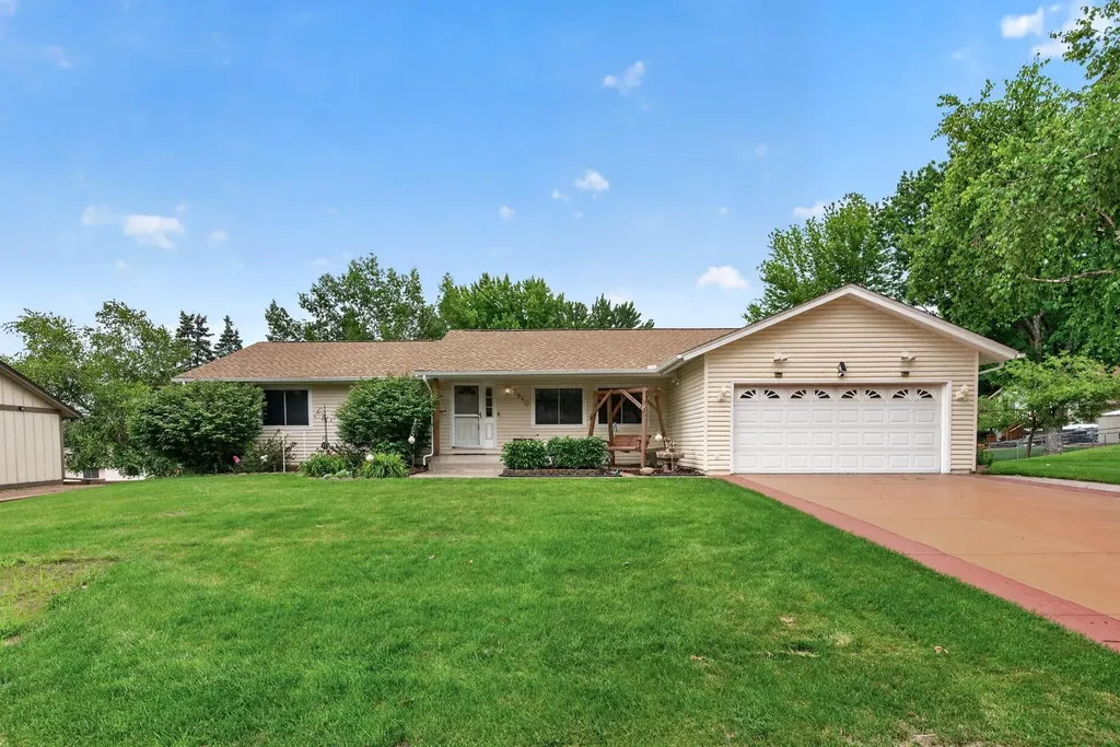 7910 W Park Hills Drive Bloomington MN 55438