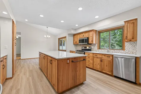 7910 W Park Hills Drive Bloomington MN 55438