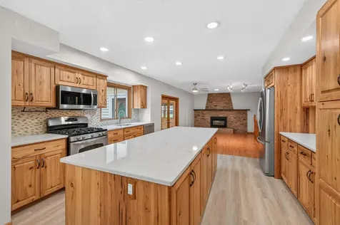 7910 W Park Hills Drive Bloomington MN 55438