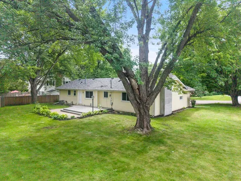 8460 Westbend Road Golden Valley MN 55427