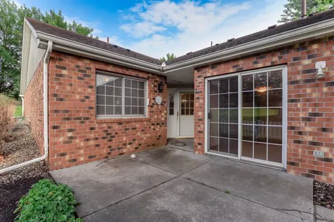 7050 Robinwood Trail Woodbury MN 55125