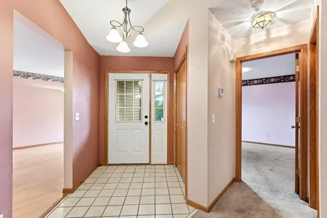 7050 Robinwood Trail Woodbury MN 55125