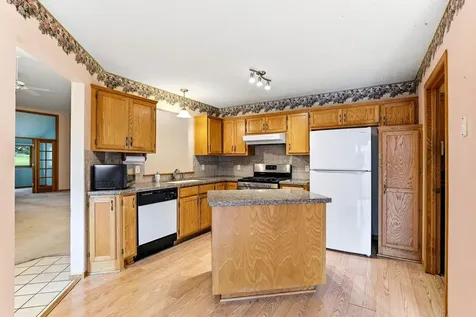 7050 Robinwood Trail Woodbury MN 55125