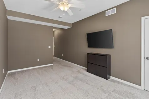 270 4th Street E Saint Paul MN 55101