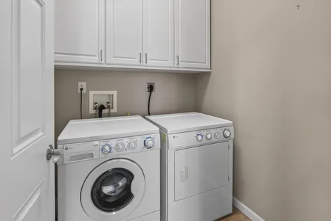 270 4th Street E Saint Paul MN 55101