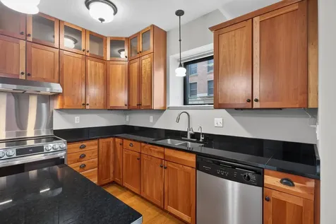 270 4th Street E Saint Paul MN 55101