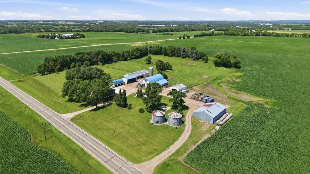 19548 County Road 21 Richmond MN 56368
