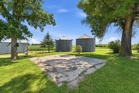 19548 County Road 21 Richmond MN 56368