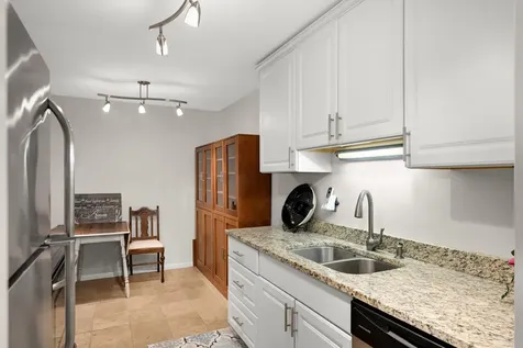1901 Emerson Avenue S Minneapolis MN 55403
