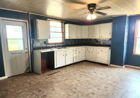 21969 230th Avenue Sleepy Eye MN 56085