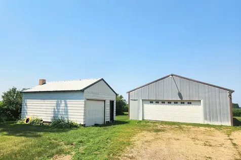 21969 230th Avenue Sleepy Eye MN 56085