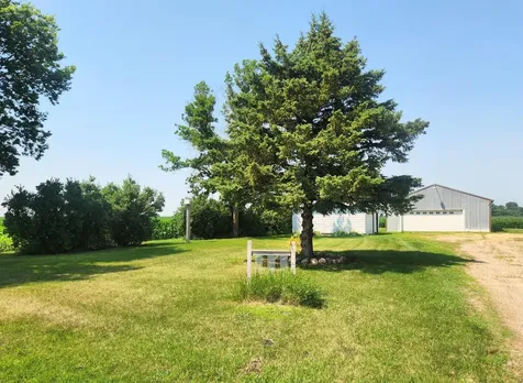 21969 230th Avenue Sleepy Eye MN 56085