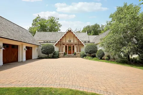 415 Carpenters Point Wayzata MN 55391