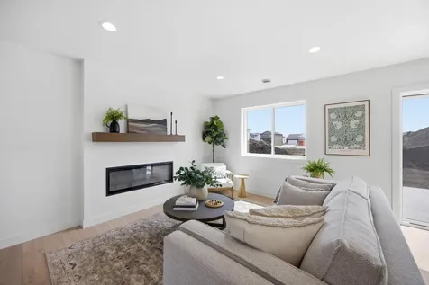 6293 85th Avenue S Horace ND 58047