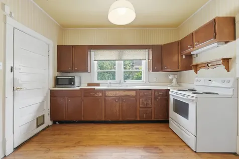 921 27th Avenue SE Minneapolis MN 55414