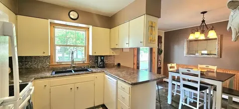 20 Highland Drive Morris MN 56267