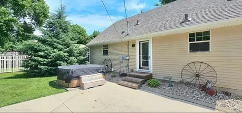 20 Highland Drive Morris MN 56267