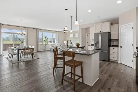 9189 Plymouth Road Woodbury MN 55129